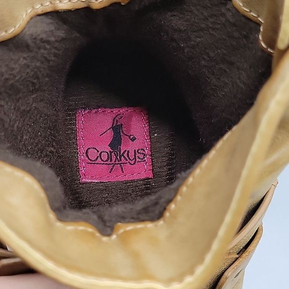 Corkys Women's Sz 8 Midnight Faux Fur Lined Buckle Vegan Ankle Boots Camel Brown - Picture 9 of 10